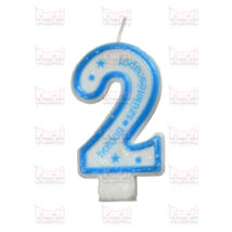 Kék színű számos gyertya fiúknak születésnapra 2 számmal. Minden tortára kötelező a gyertya, amely elfújását követően teljesülhet az ünnepelt álma.